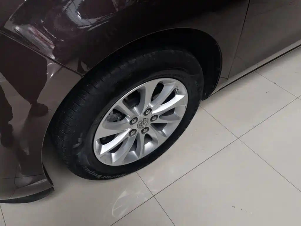 Buick GL8 2017 ES 28T Comfort Type China V фото 23