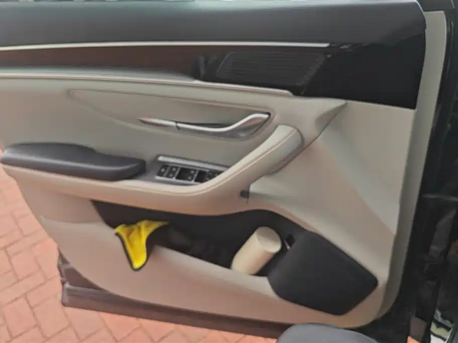 BYD Song PLUS PHEV 2023 Champion Edition DM-i 110KM Flagship фото 7