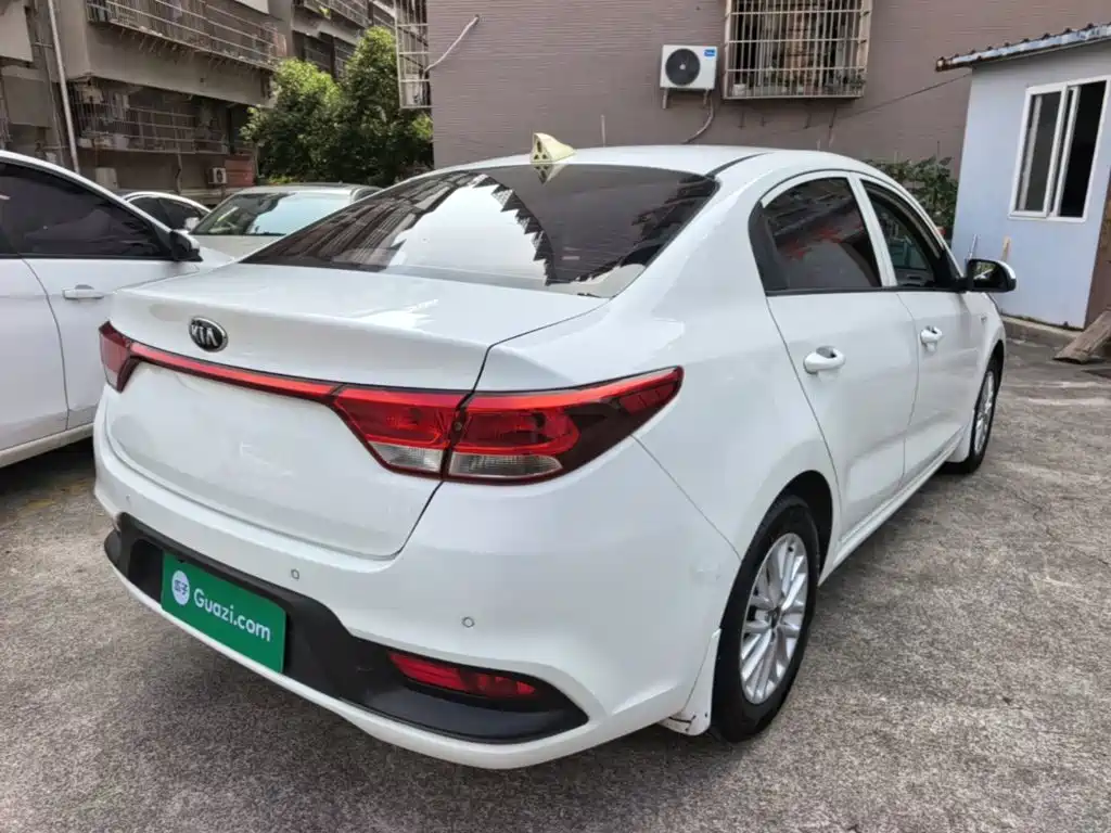 Kia K2 2018 2017 Sedan 1.4L MT 15th Anniversary Special Edition GLS