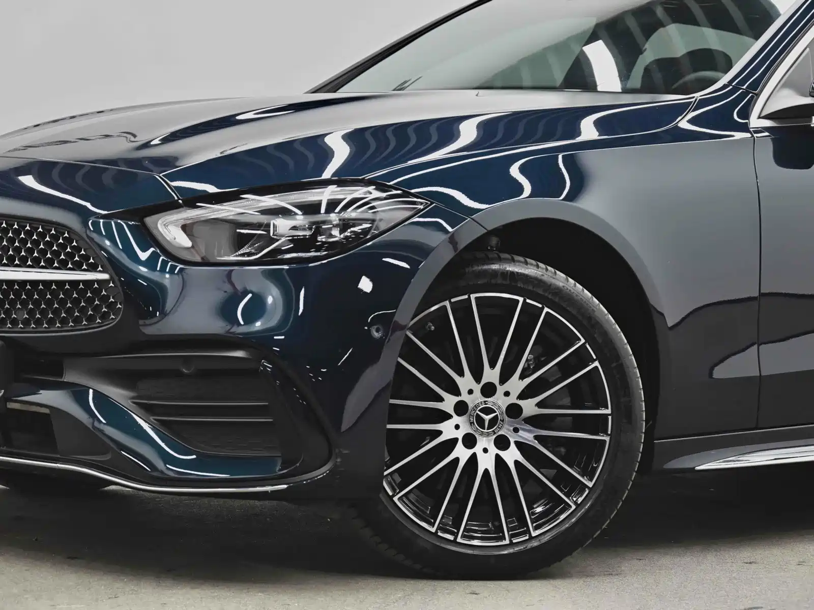Фото 15 - Mercedes-Benz C-Class