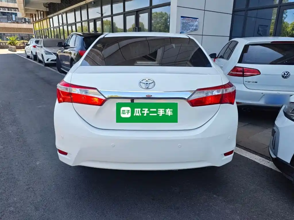 Фото 6 - Toyota Corolla