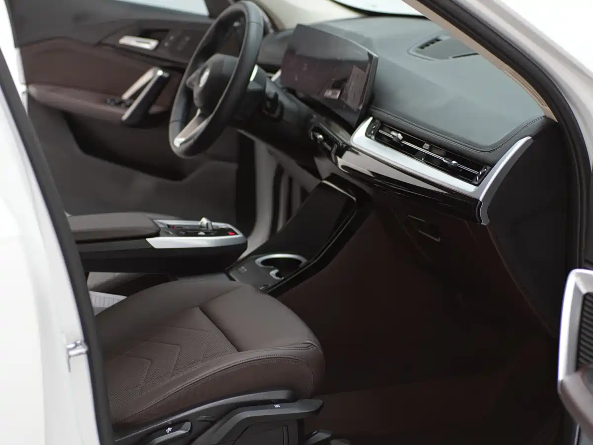 BMW X1 2023 sDrive20Li X Design Package фото 27