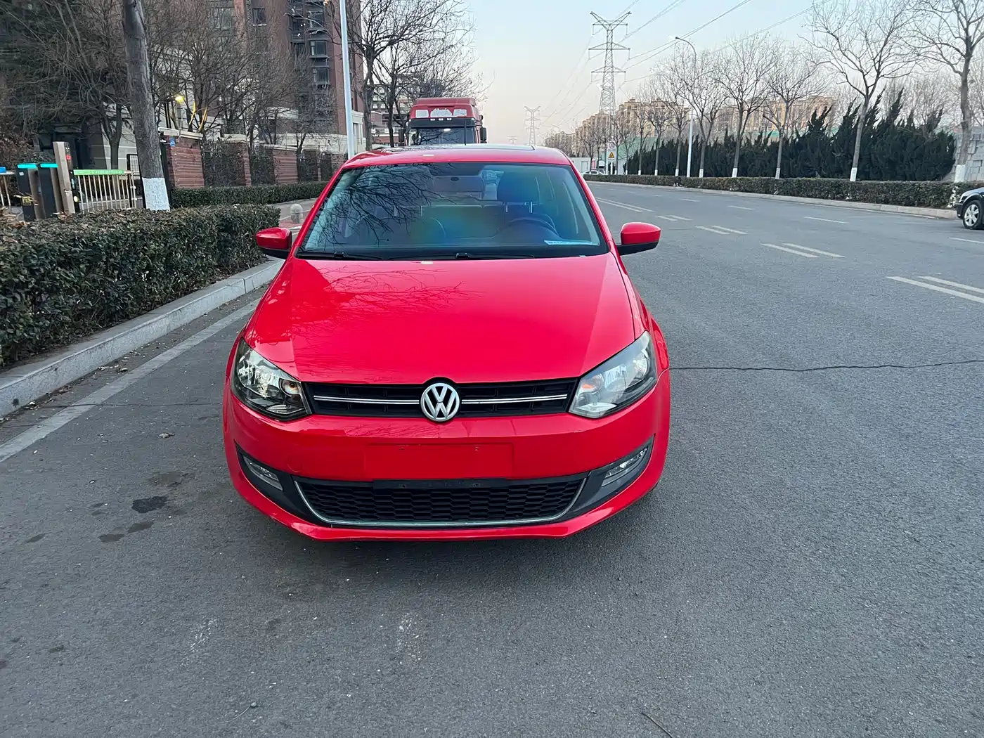 Volkswagen Polo 2011 1.6L Automatic Style Edition фото 2