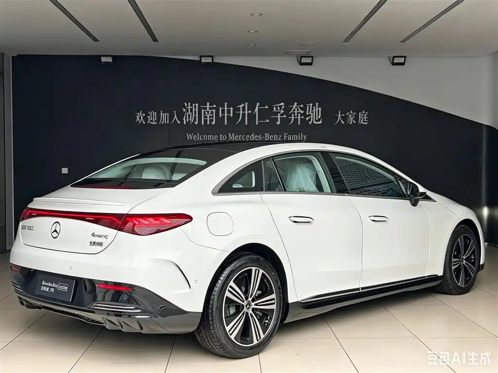 Mercedes-Benz EQE 2025 Model 500 4MATIC Luxury Edition фото 10
