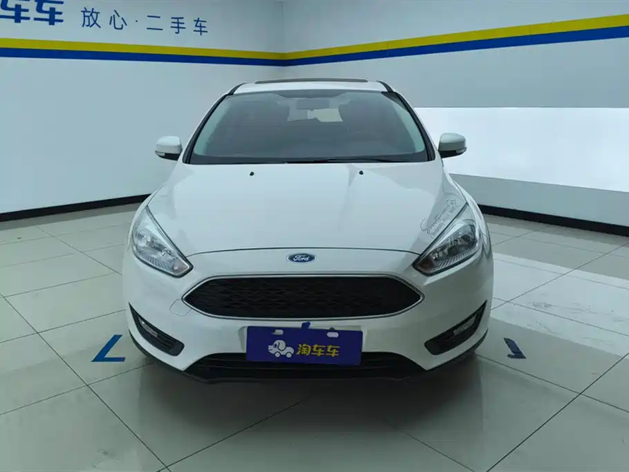 FORD FOX