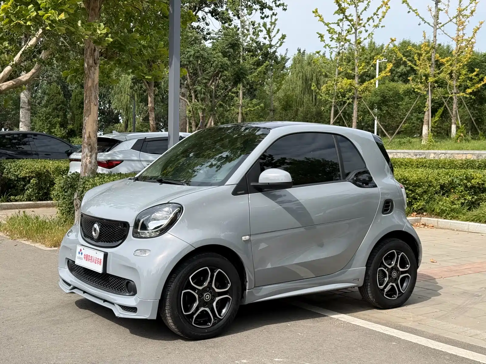 صورة 1 - smart fortwo