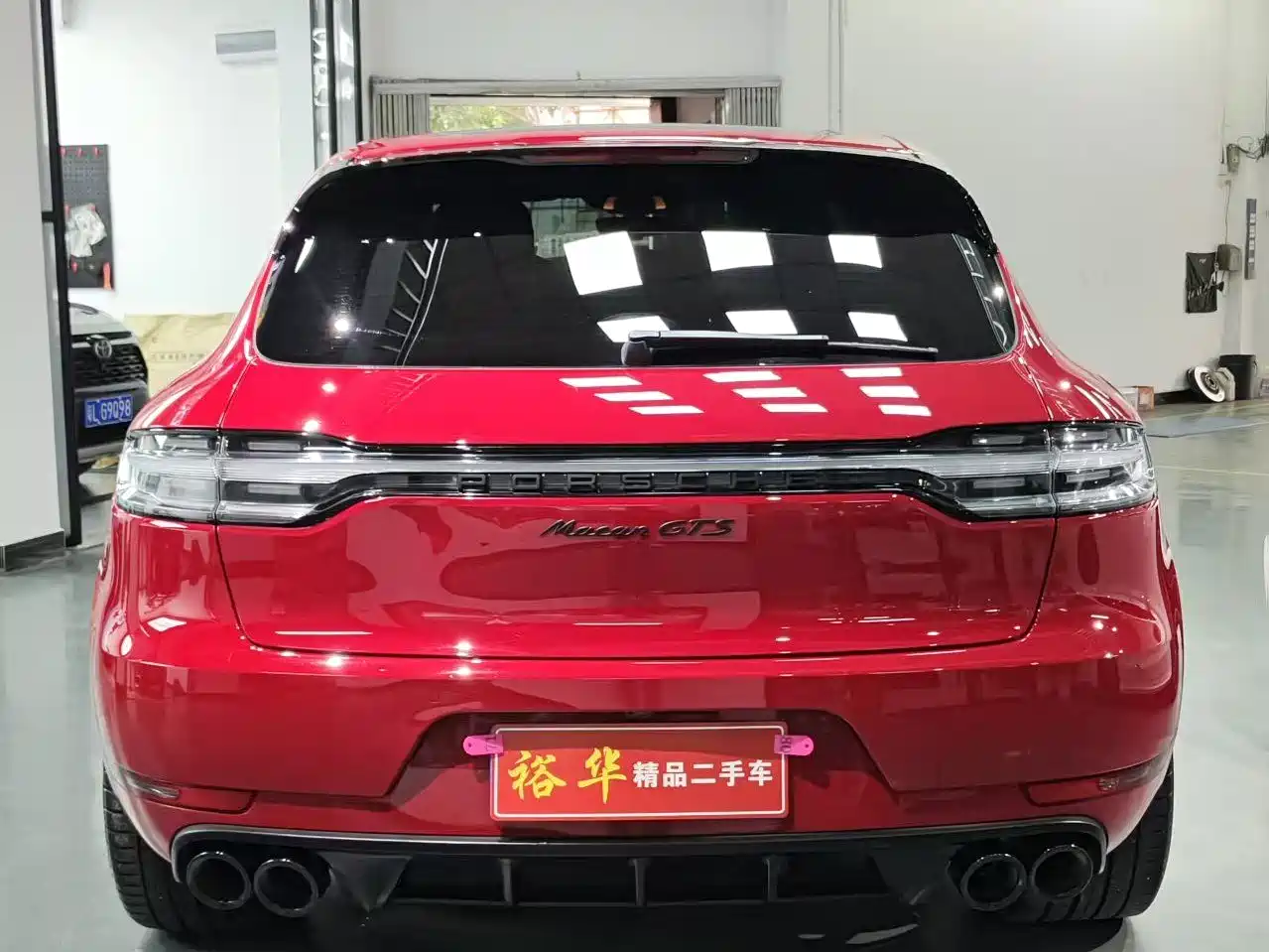 Фото 5 - Porsche Macan
