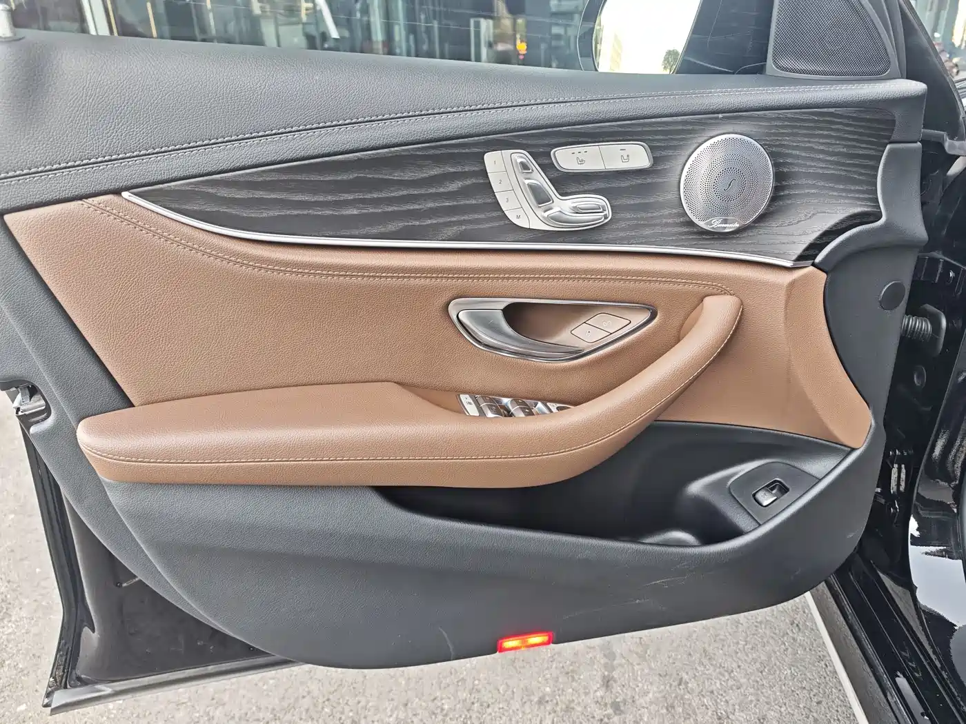 Mercedes-Benz E-Class 2020 Facelift E 300 L Sport Exclusive фото 8