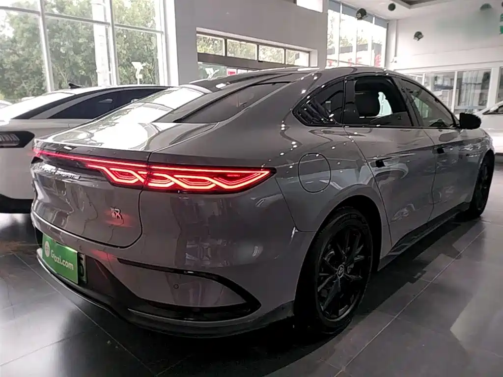 BYD Han 2025 DM-i Smart Drive Edition 125KM Elite фото 7