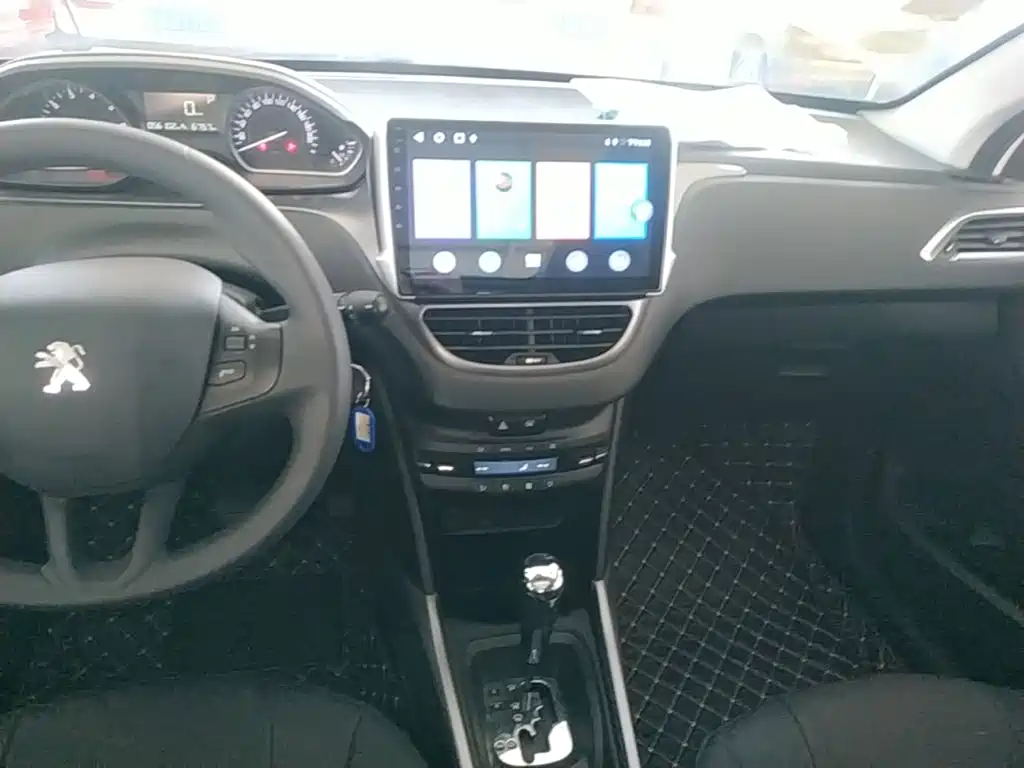 Peugeot 2008 2014 2014 1.6L Automatic Fashion Edition