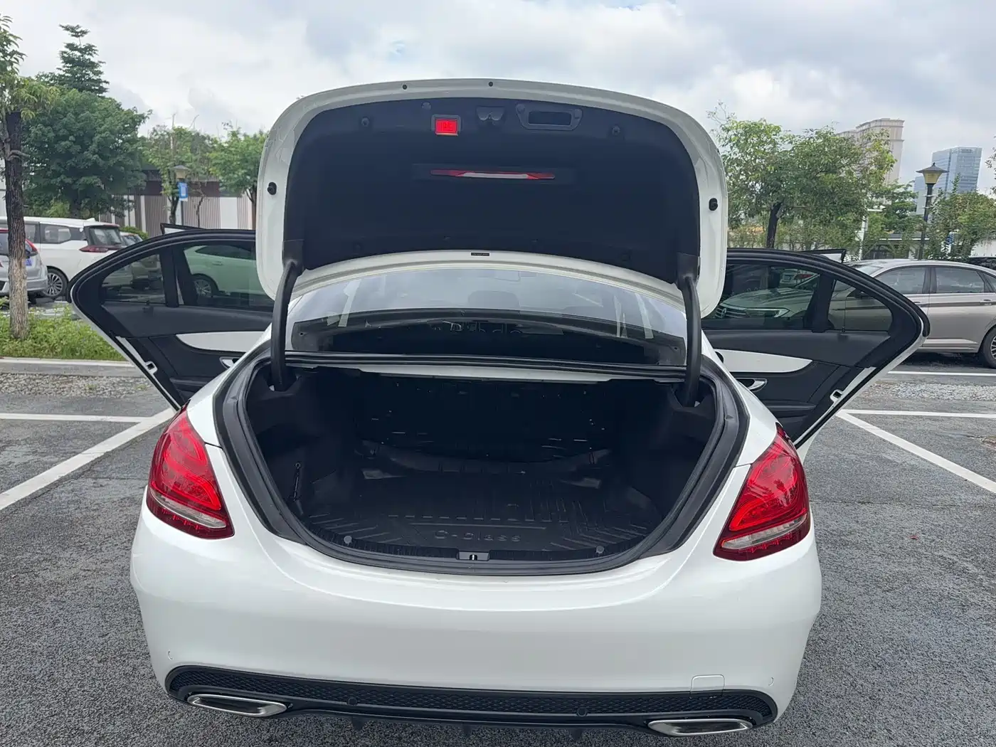 Mercedes-Benz A-Class 2024 Facelift A 200 L Fashion фото 17