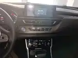 Photo 13 - Changan CS75