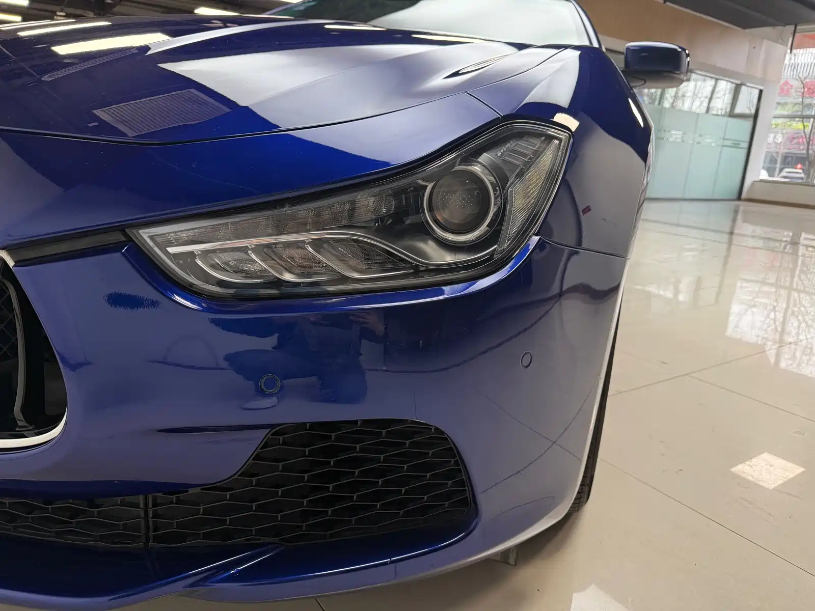 Photo 28 - Maserati Ghibli