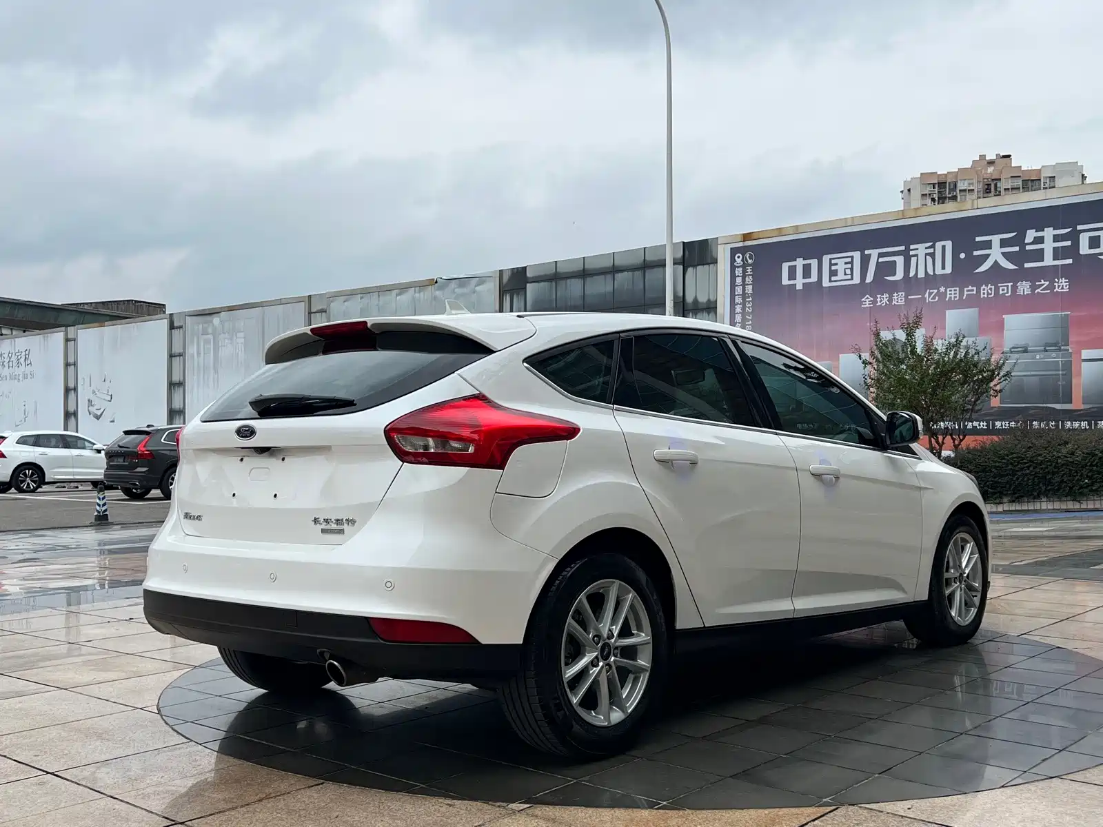 Фото 6 - Ford Focus