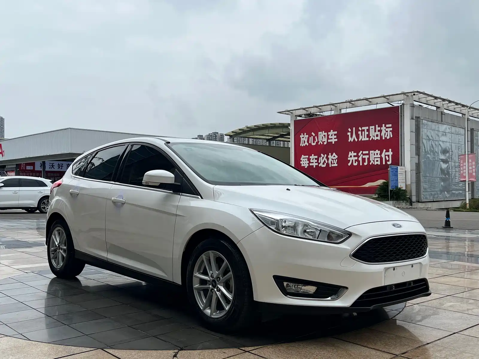 Фото 7 - Ford Focus