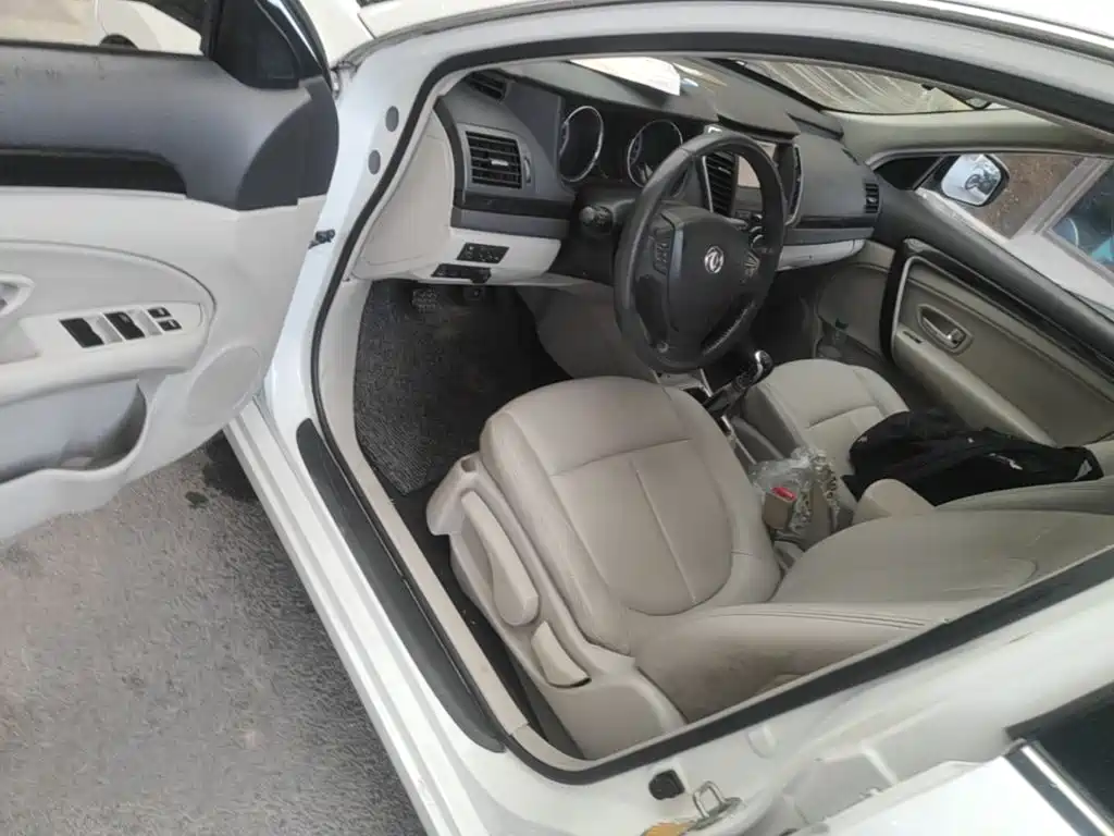 Dongfeng Aeolus Dongfeng Fengshen A60 2016 2016 1.5L Manual Premium