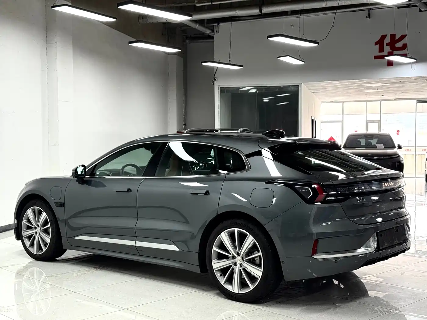 ZEEKR EXTREME KRYPTON 001