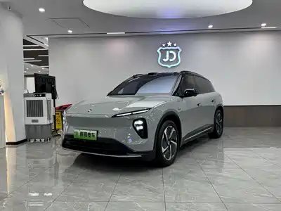 NIO ES6
