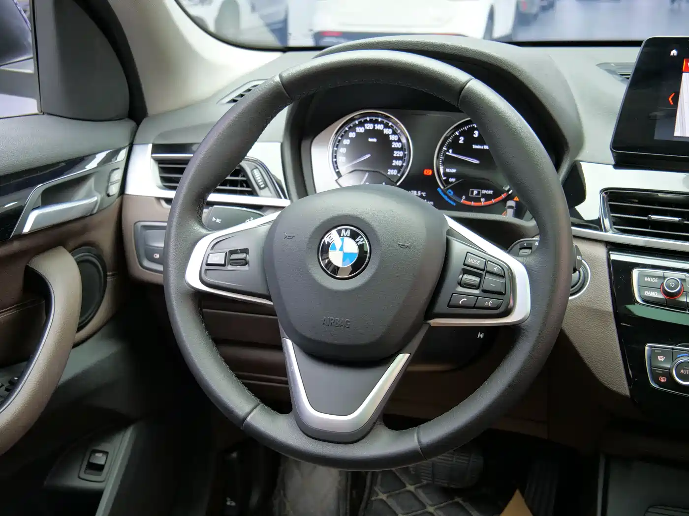 BMW X1 2020 sDrive25Li Leading Model фото 10