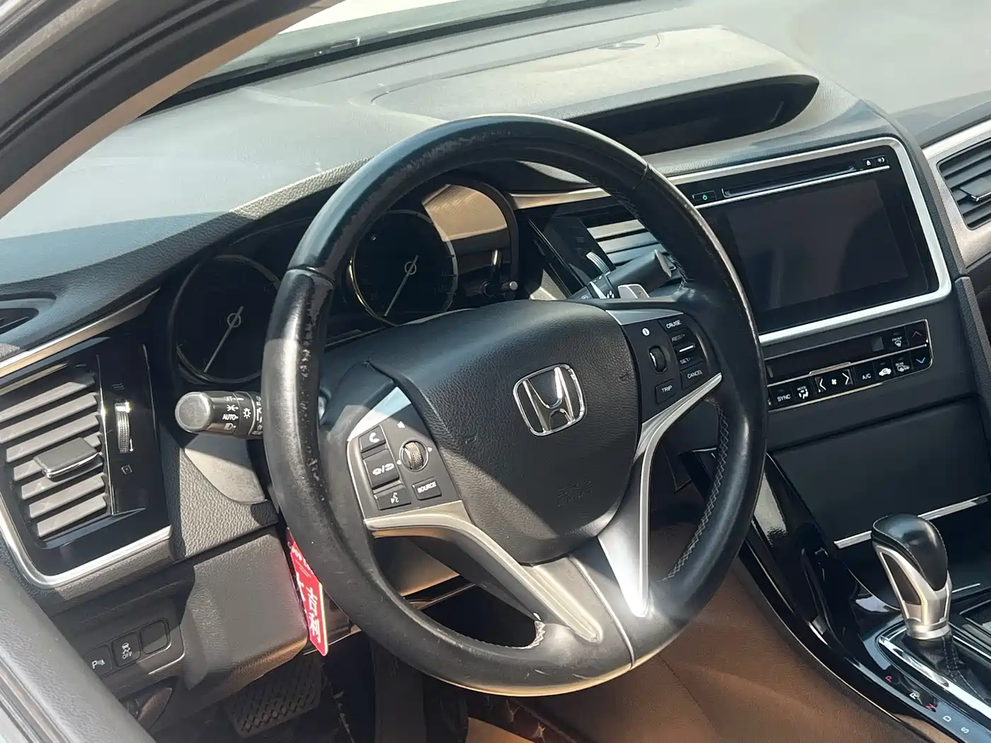 Honda Spirior 2015 2.4L Luxury Edition фото 21
