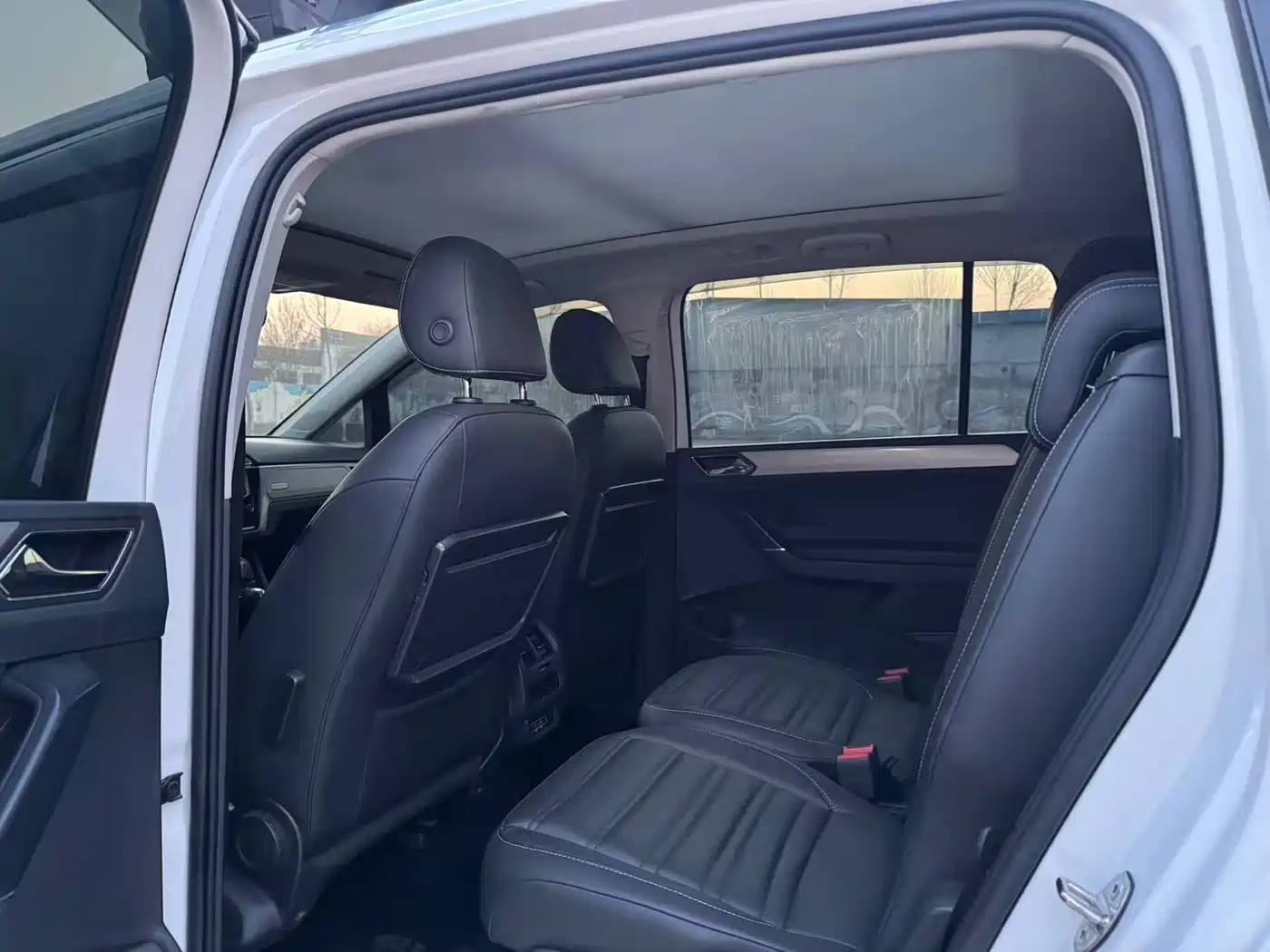 Volkswagen Touran 2018 Touran L 280TSI DSG Elegance 7-seater фото 8