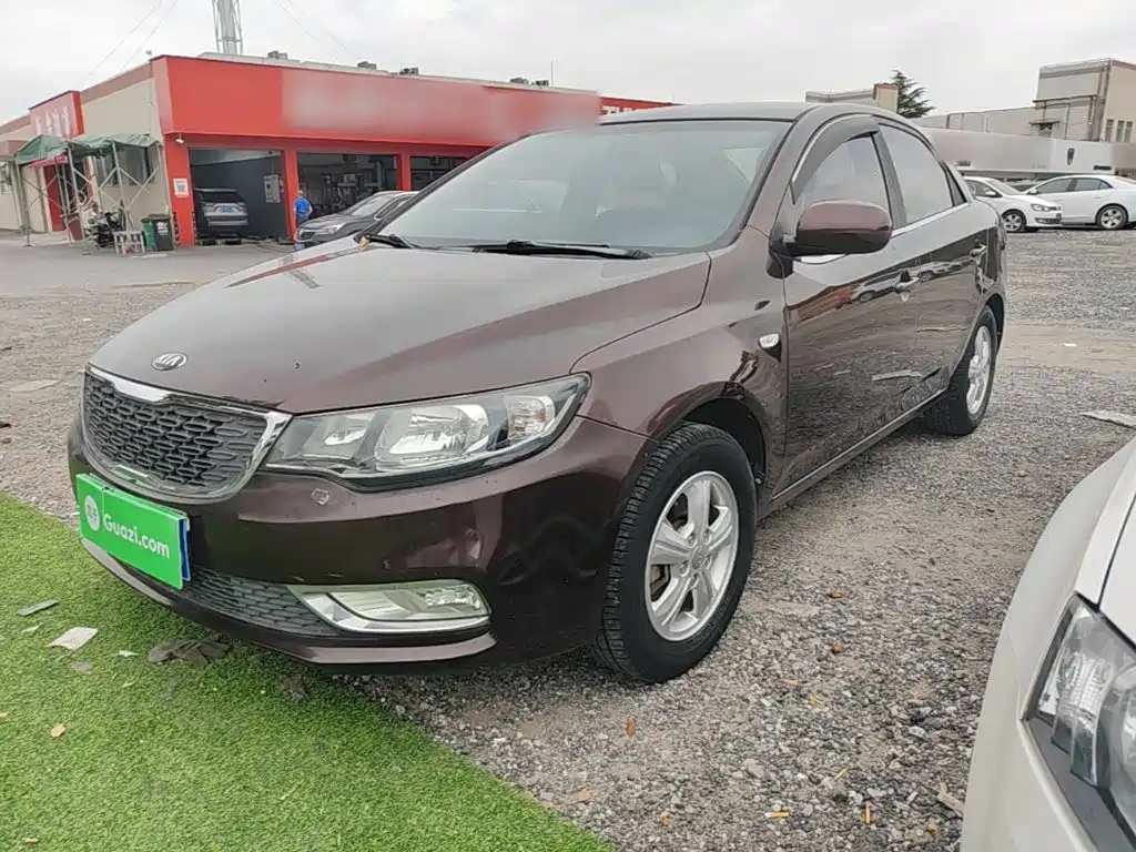 Фото 1 - Kia Forte