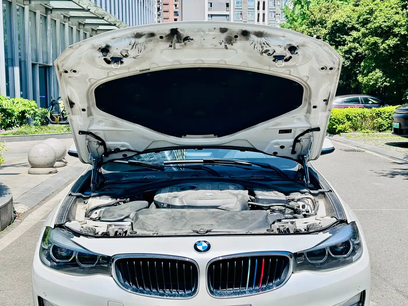 BMW 3 Series GT 2018 320i Fashion фото 14