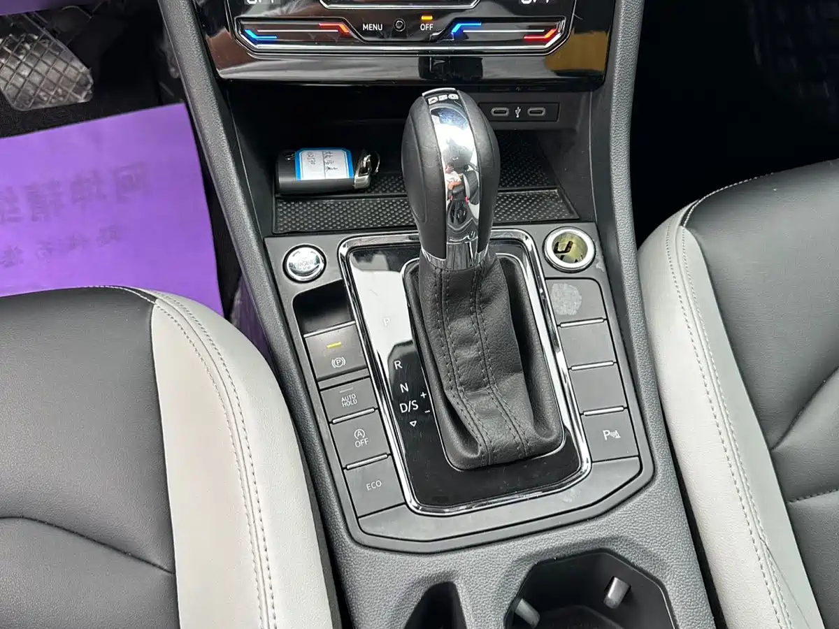 Volkswagen Bora 2023 280TSI DSG Prestige Edition фото 14