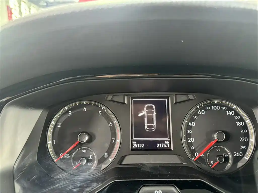 Volkswagen Bora 2019 1.5L Automatic Comfort Type фото 11
