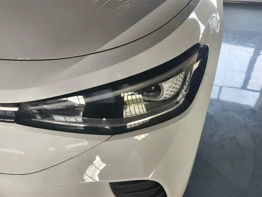 VOLKSWAGEN ID.4 CROZZ