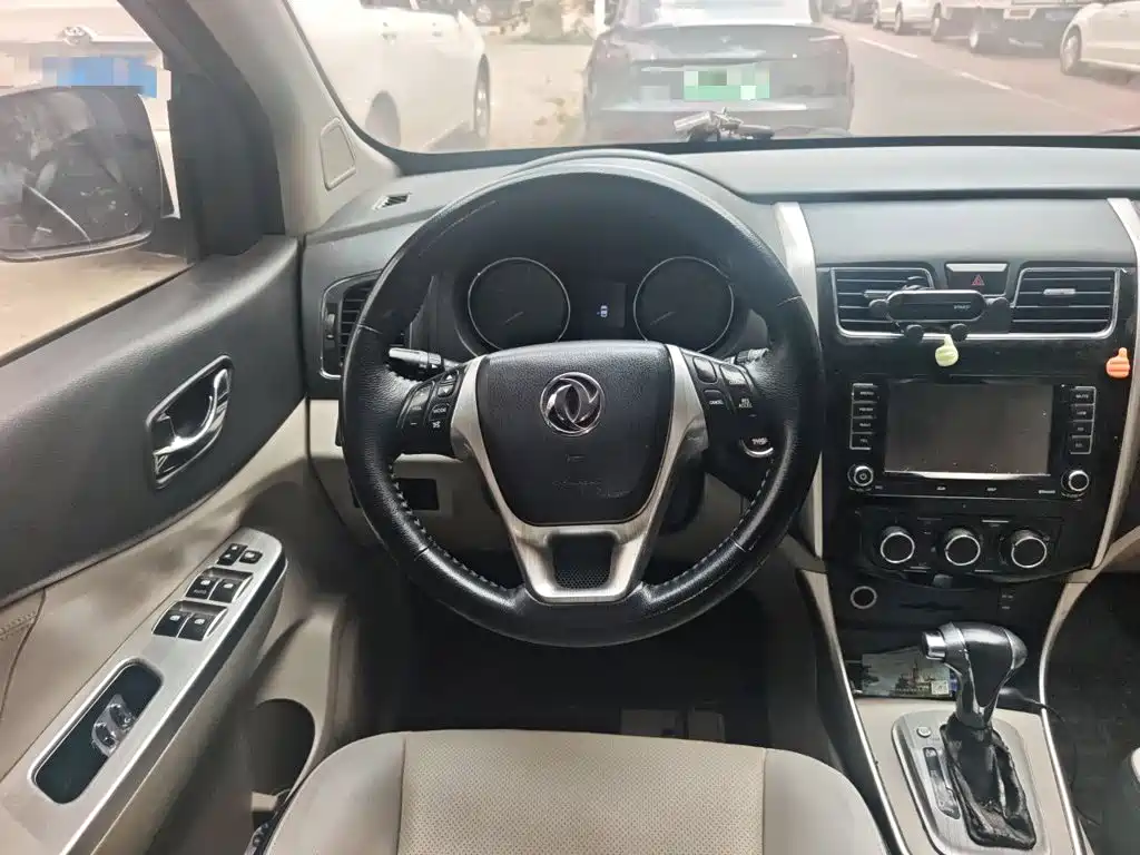 Dongfeng Fengxing Fengxing S500 2016 2016 1.6L CVT Premium