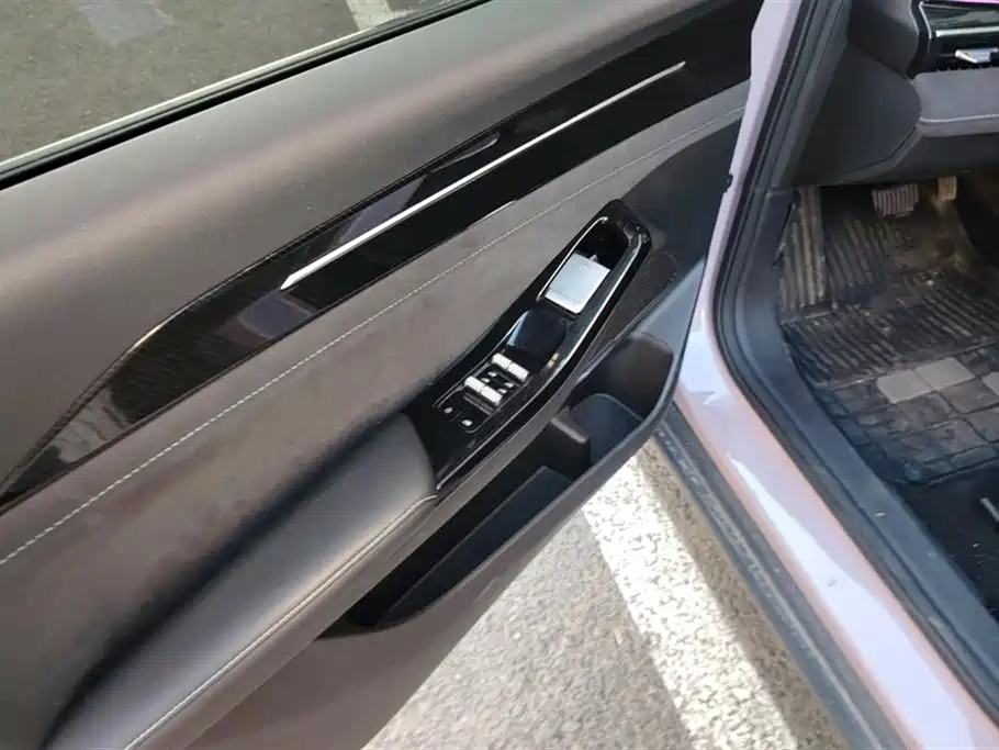 GEELY GALAXY GALAXY L6