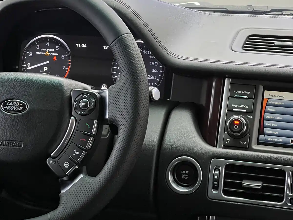 Land Rover Range Rover 2011 5.0 SC V8 фото 20