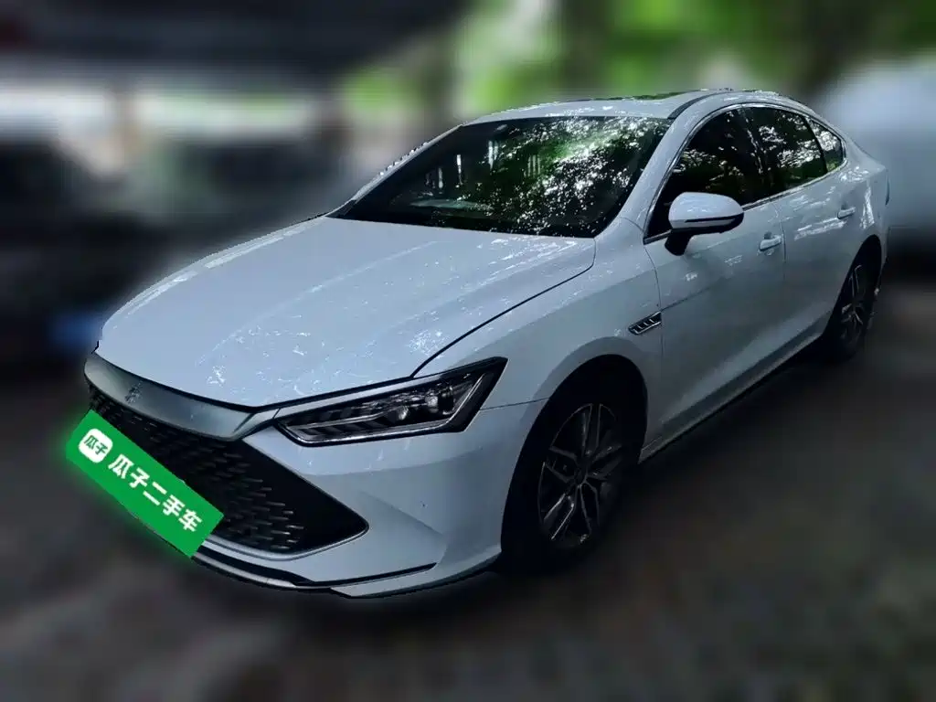 Photo 2 - BYD Qin PLUS