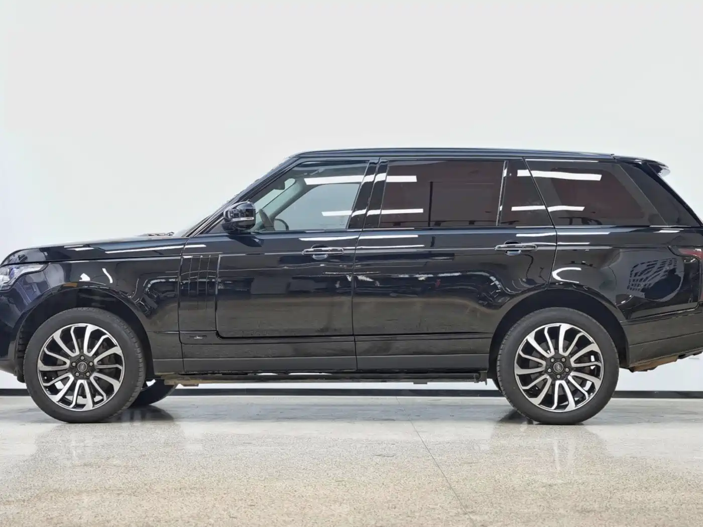 Land Rover Range Rover 2016 3.0 SC V6 Vogue SE Autobiography LWB фото 4