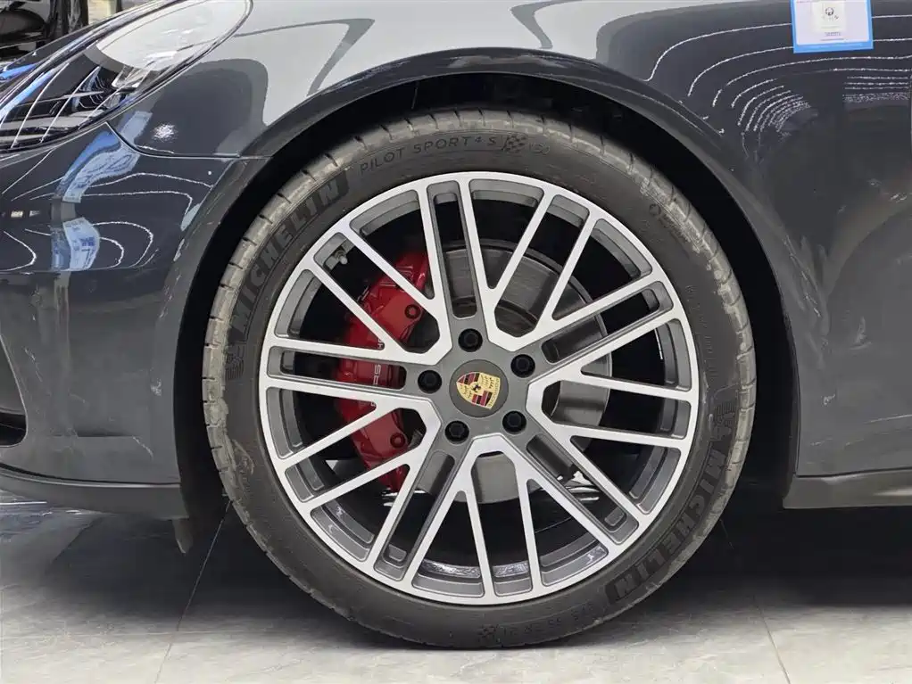 Porsche Panamera 2017 Panamera 4 Executive Long Wheelbase 3.0T фото 4