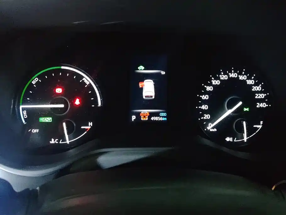 Toyota Sienna 2023 2.5L Hybrid Comfort Edition фото 14