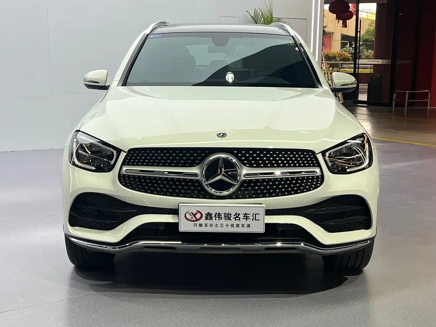 MERCEDES-BENZ GLC