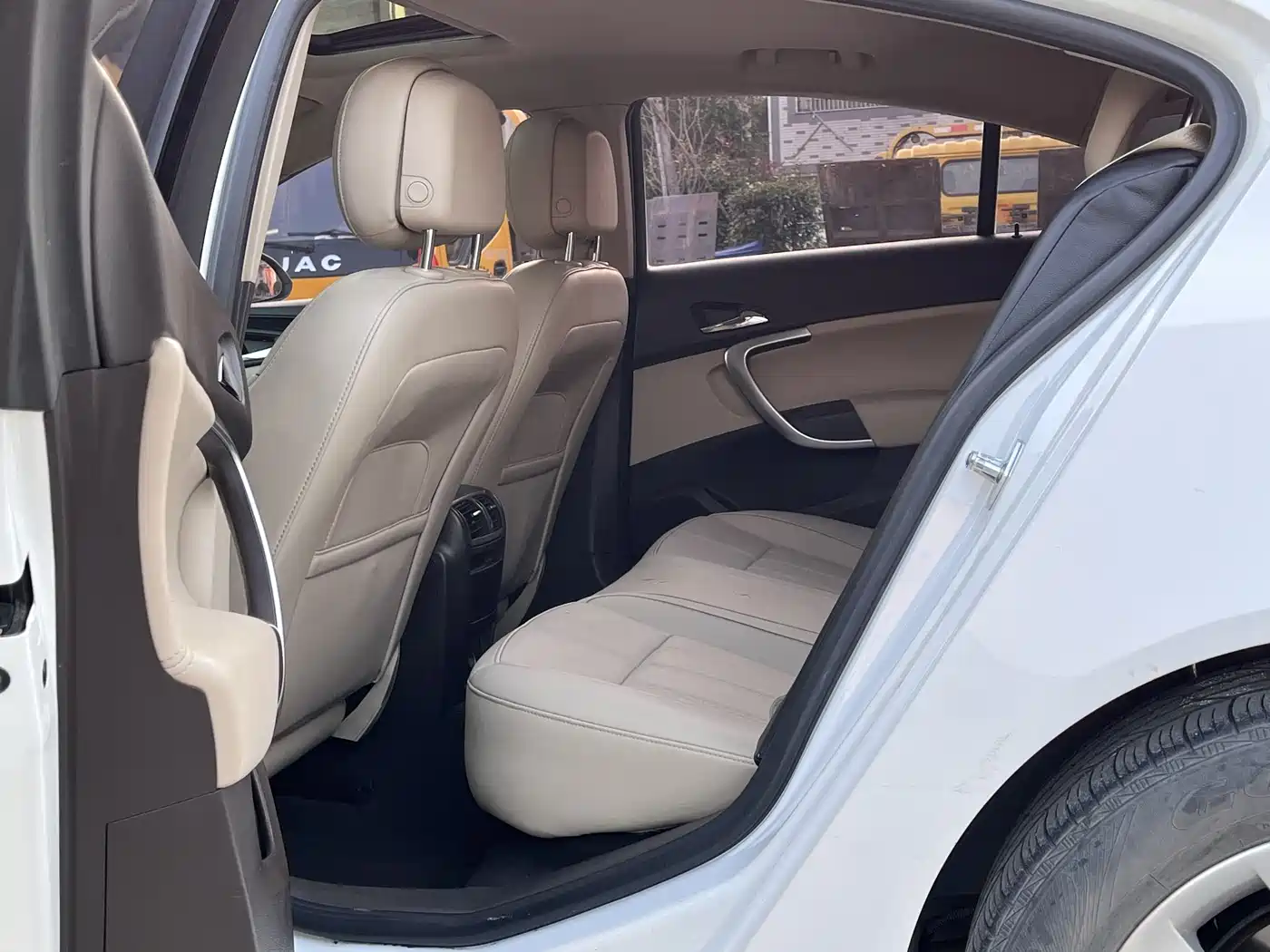 Buick Regal 2015 2.0L Elite Fashion Model фото 12