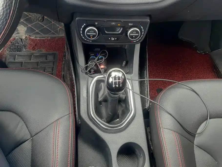 FAW Senya R7 2017 2017 Model 1.6L Manual Luxury