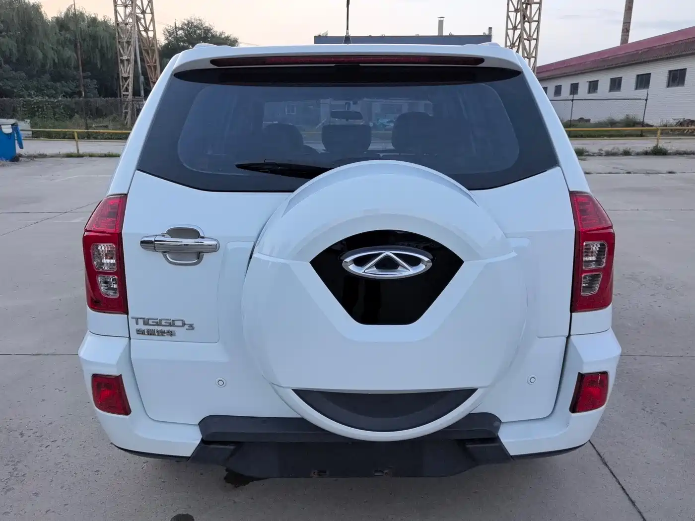 Chery Tiggo 3 2017 2016 1.6L CVT Smart Edition