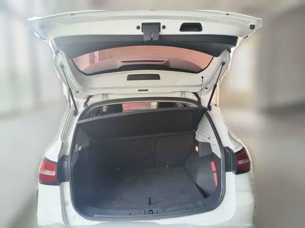 Фото 5 - Roewe RX3