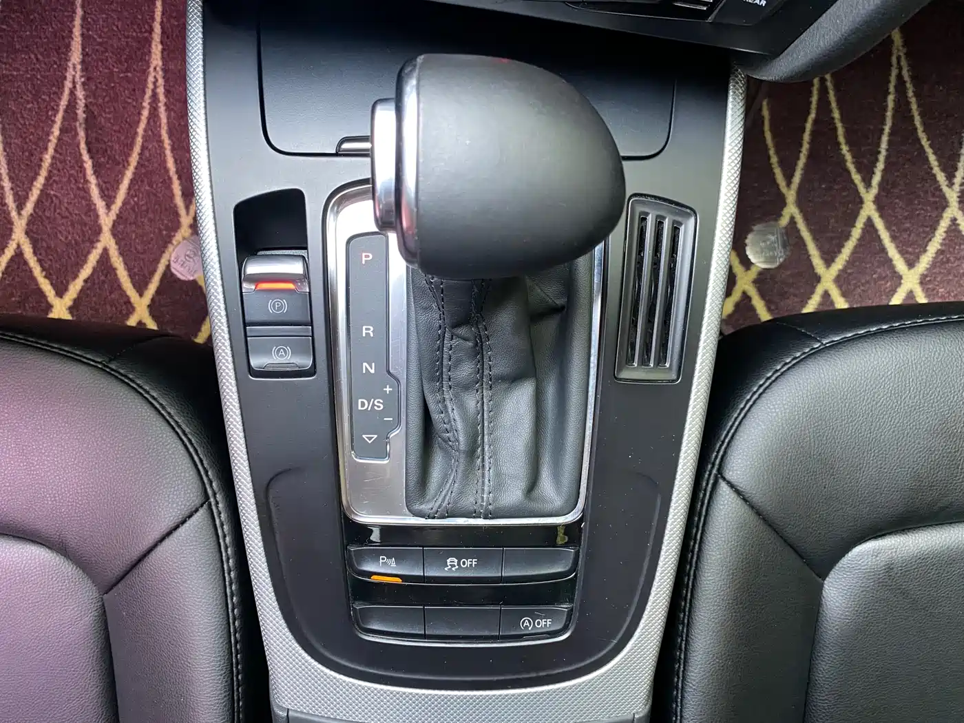 Audi A4L 2013 35 TFSI Automatic Standard фото 17