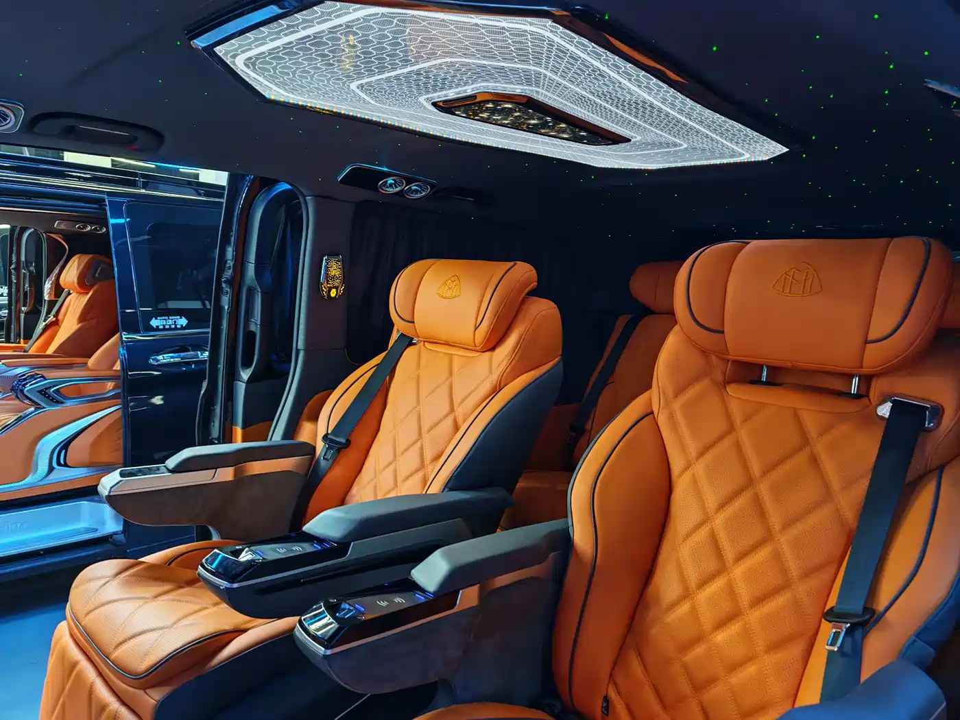 Mercedes-Benz Vito 2021 2.0T Business Edition 7-seater фото 21