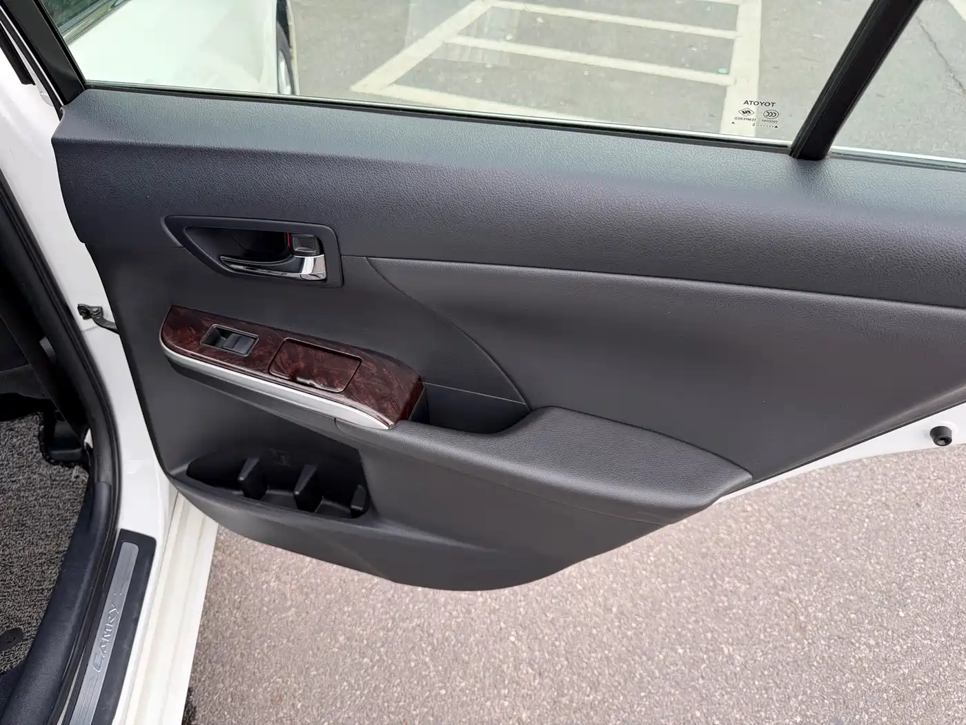 Toyota Camry 2015 2.0G Leading Edition фото 11