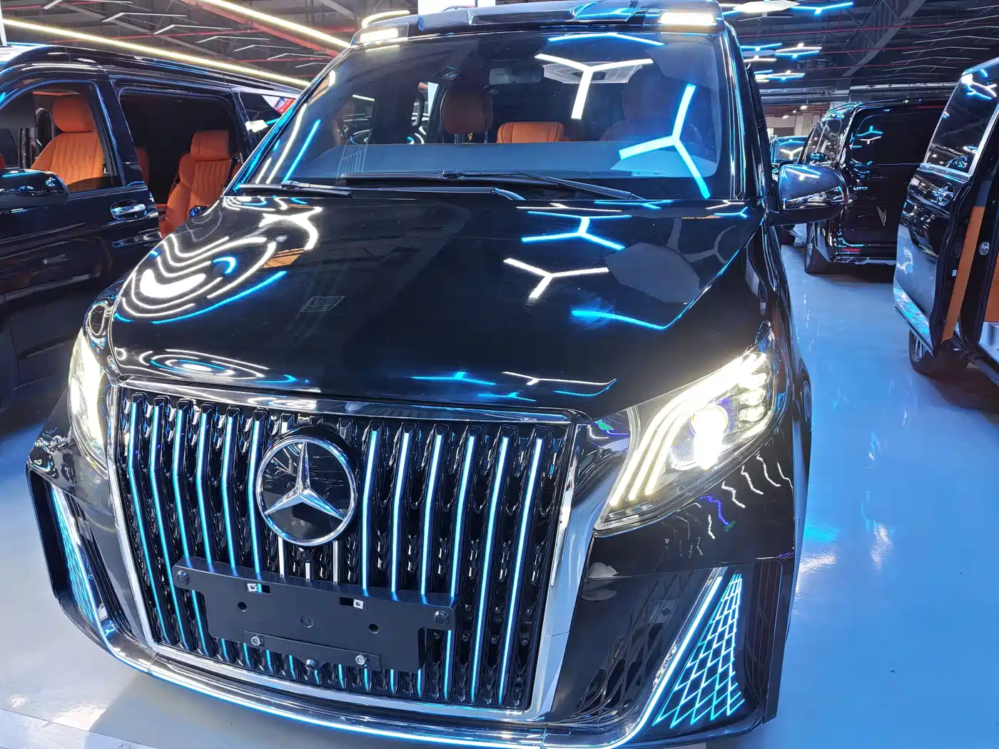 Mercedes-Benz Vito 2021 2.0T Business Edition 7-seater фото 2