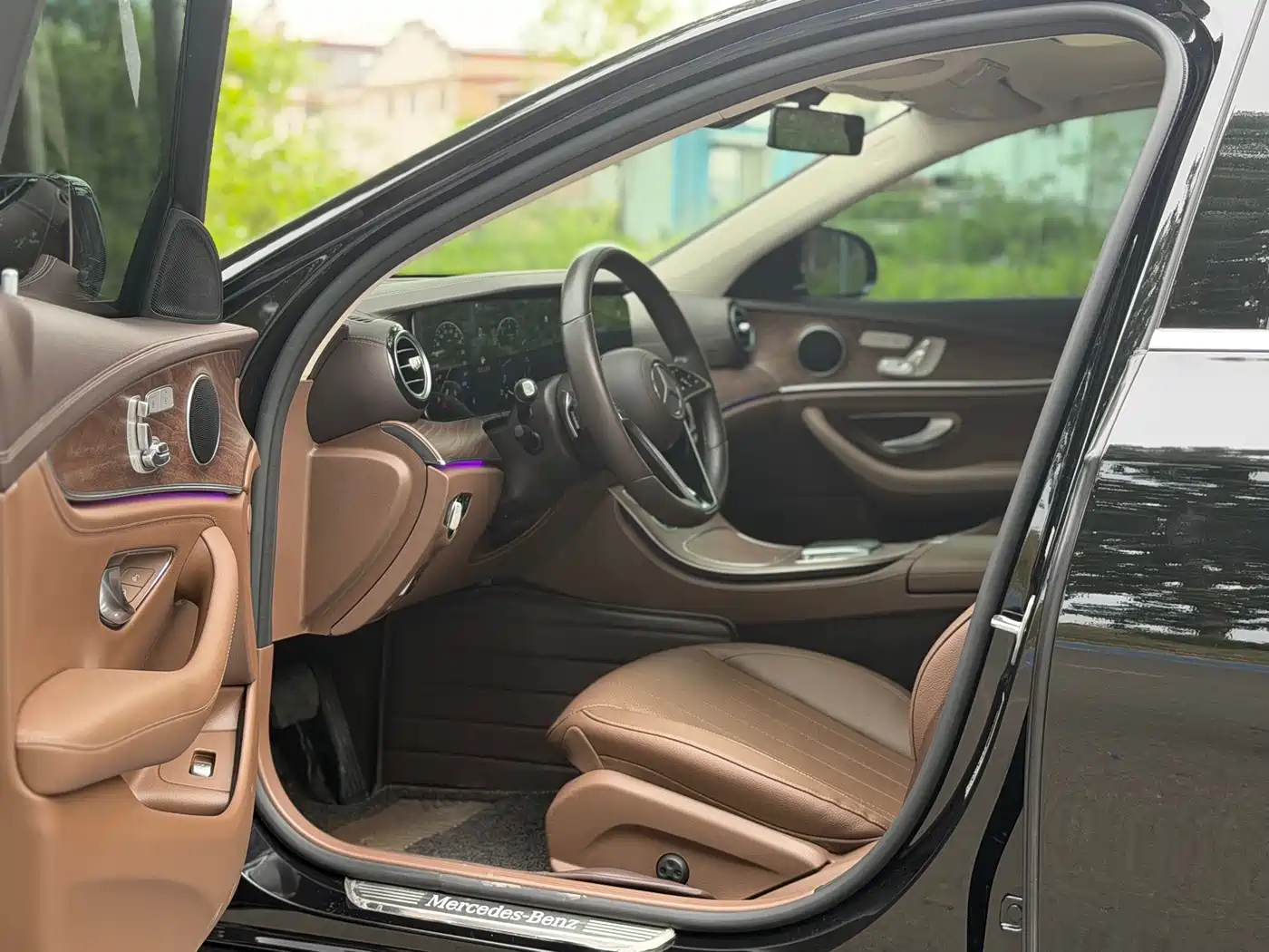 Mercedes-Benz E-Class 2023 E 300 L Fashion фото 9