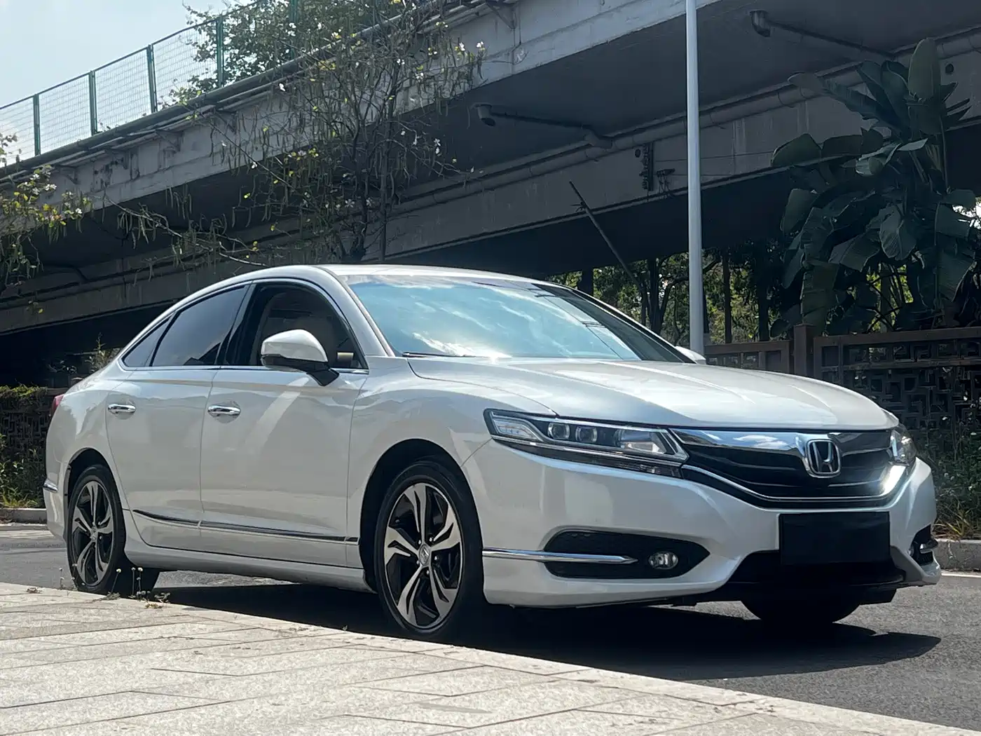 Honda Spirior 2015 2.4L Luxury Edition фото 4