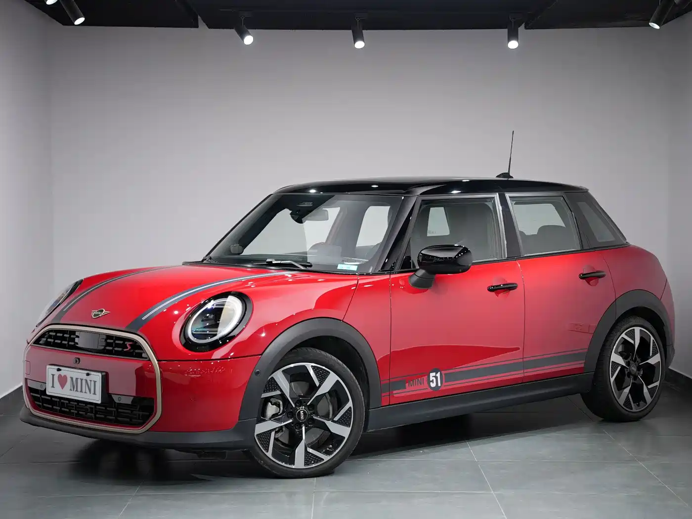 MINI MINI 2025 Model 2.0T COOPER S Artist 5-Door