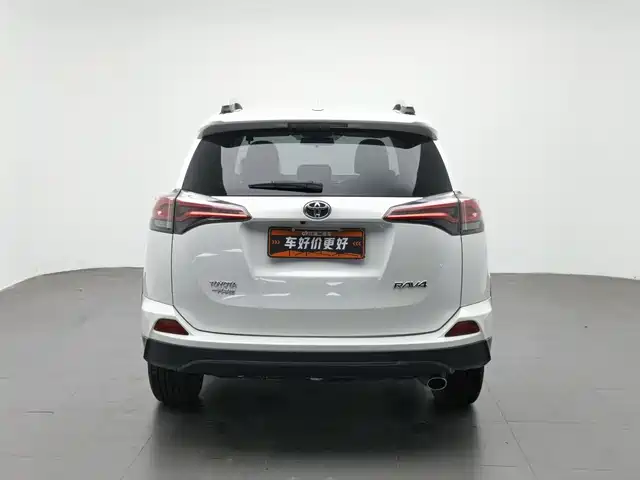 Toyota RAV4 Rongfang 2016 2.0L CVT 2WD Comfort (China V) — фото 4
